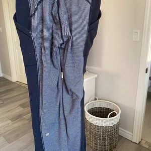 **LULULEMON** Grey and Black Striped Pant